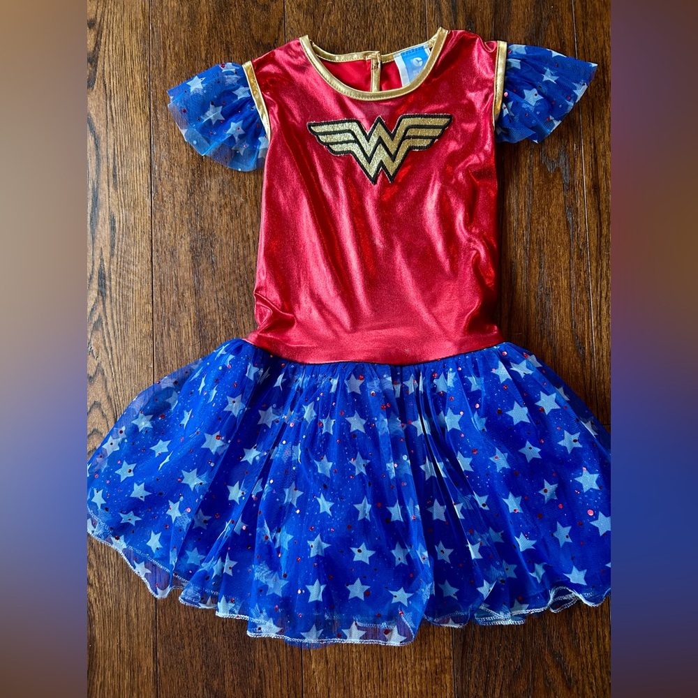 Girls Wonderwoman Costume. Size Medium.